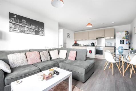 Wilkins Court, RG9 1UE