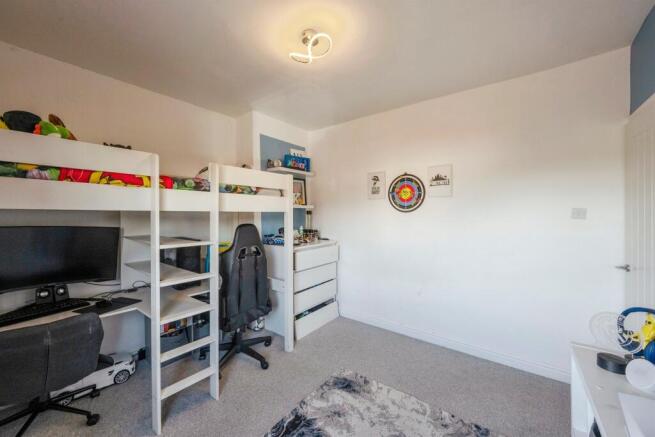 3 bed Semi-Detached for sale Image 9