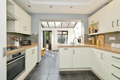 Wentworth Drive, Oundle, Peterborough