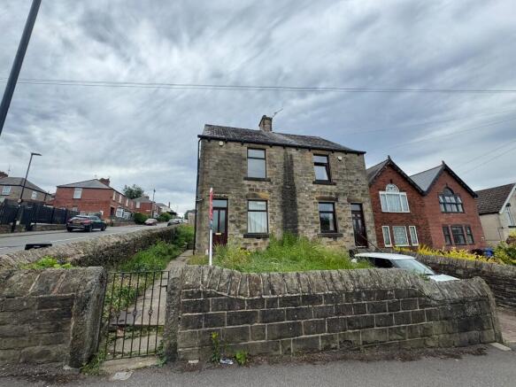 2 bed Semi-Detached for sale in stocksbridge