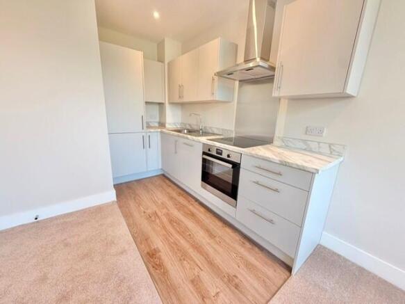 1 bed Apartment to rent Image 4