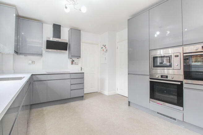 Kitchen/Breakfast Room