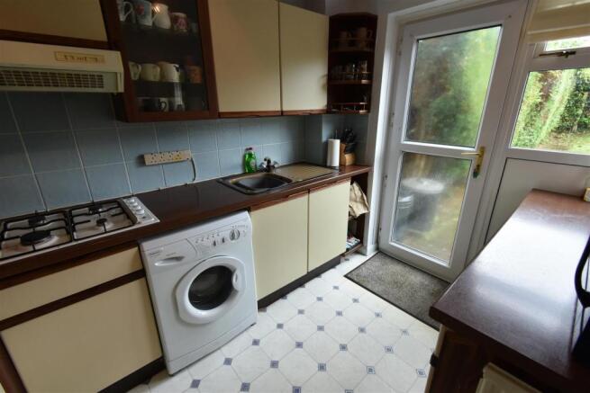 11 Oak Close, Kitchen (1).JPG