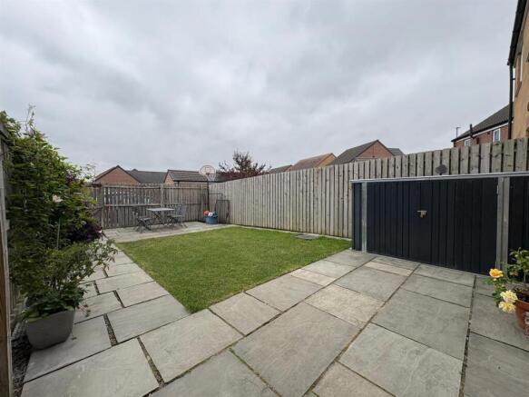3 bed Semi-Detached for sale Image 11
