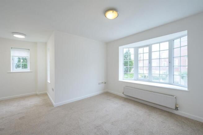 Columbus Ave , Brierley Hill, DY5 1TW photo 4