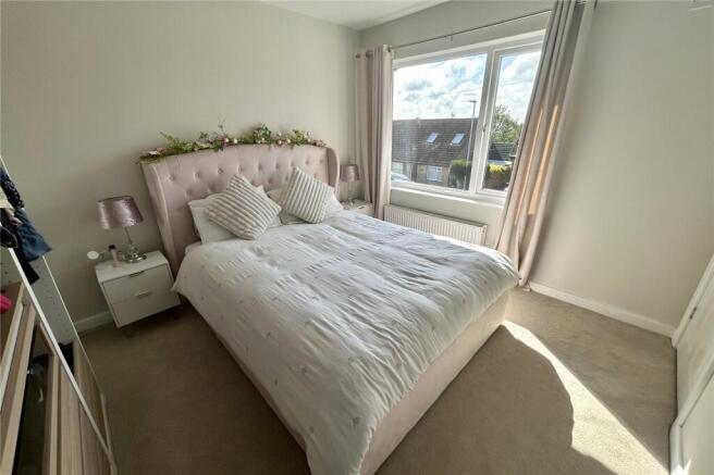 4 bed Semi-Detached for sale Image 10