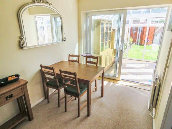 DINING AREA.JPG