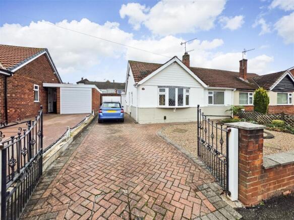 2-bed semi-detached on Brackendale Avenue, Arnold, Nottingham, £265,000