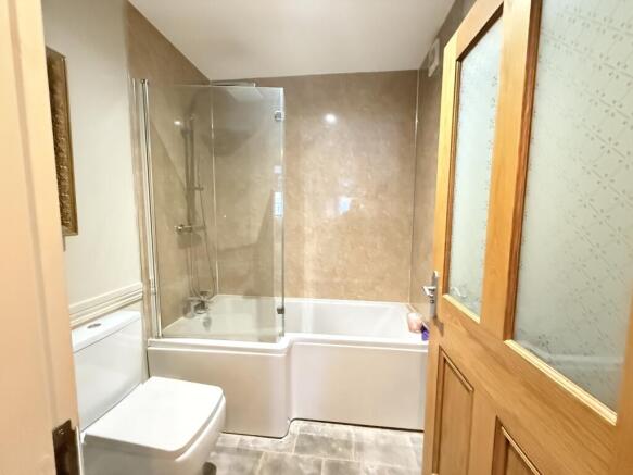 2 bed Apartment for sale Image 9