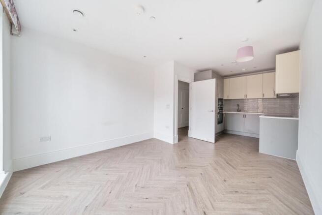 Open plan Recepti...