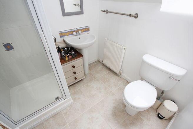 En-suite (2)