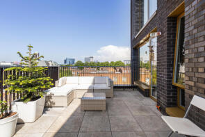 Apartment 94, Lewis House, West Bradbury Yard, Brentford TW8 8GL