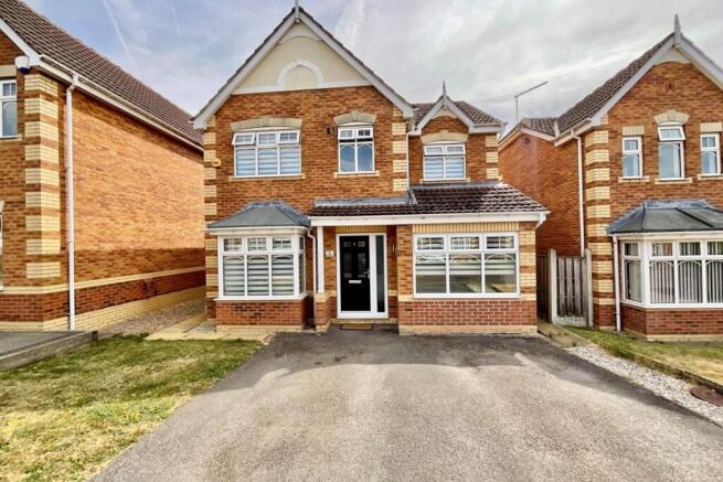 4 bed Detached for sale in sheffield