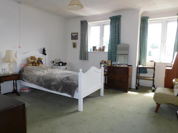 Photo 8