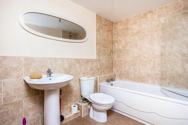 Grove Road, Wakefield, West Yorkshire, WF1 photo 4