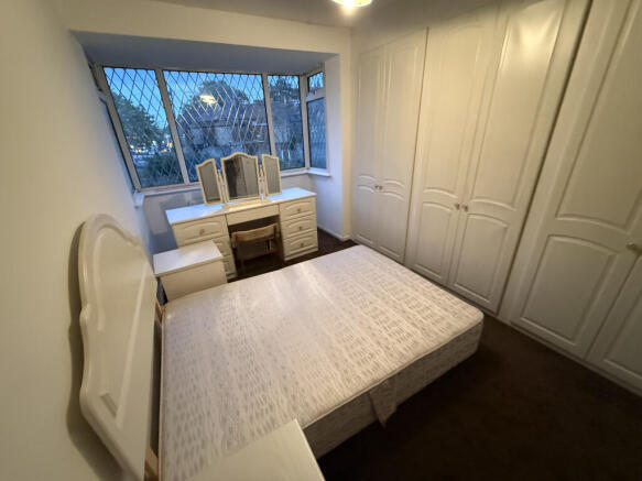 3 bed Semi-Detached to rent Image 9