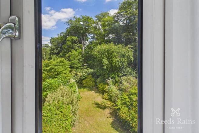 3 bed Semi-Detached for sale Image 11