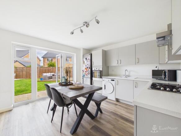 Kitchen diner- Mark Stephens EweMove Newmarket and