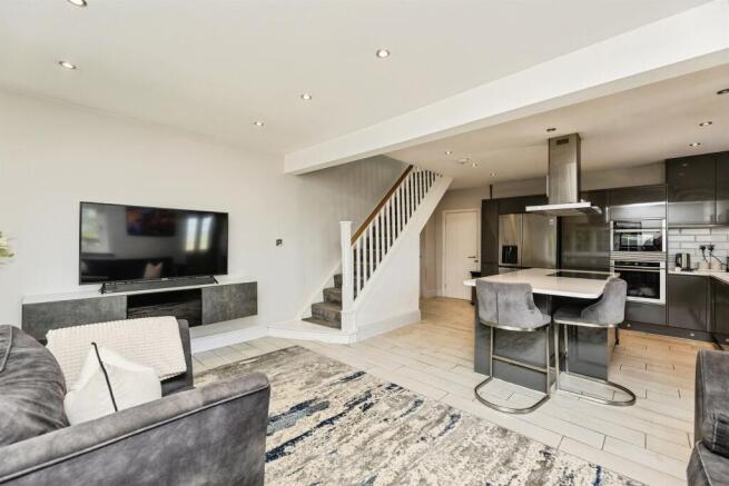 3 bed Detached for sale Image 4
