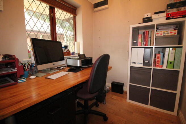Photo 6