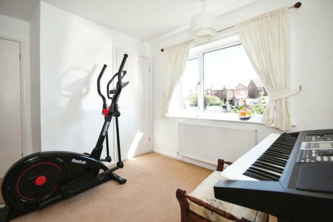 BEDROOM 2 02.jpg
