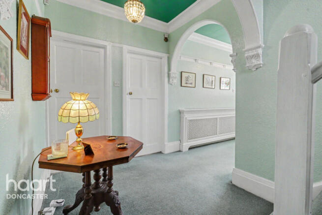 4 bed Detached for sale Image 12