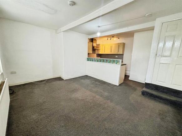 Kitchen/Living Room