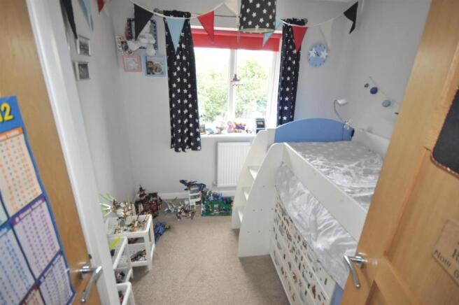 BEDROOM 4