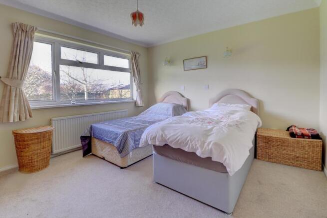 Bedroom 2 and en suite.jpg