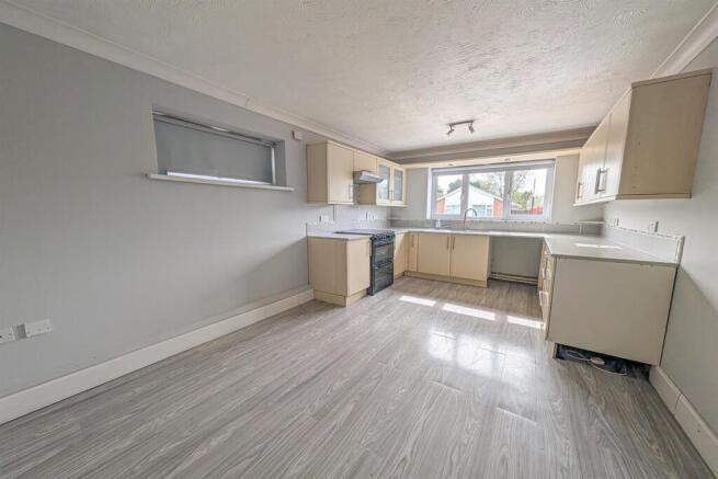 PXL_20260409_112234971 kit.jpg