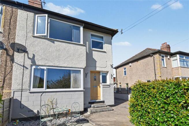 3 bed Semi-Detached for sale Image 4