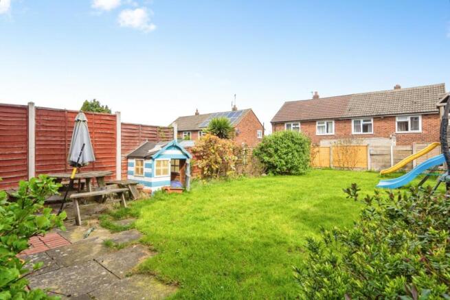 3 bed Semi-Detached for sale Image 4