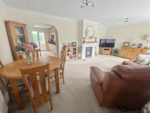 Sitting/Dining Room