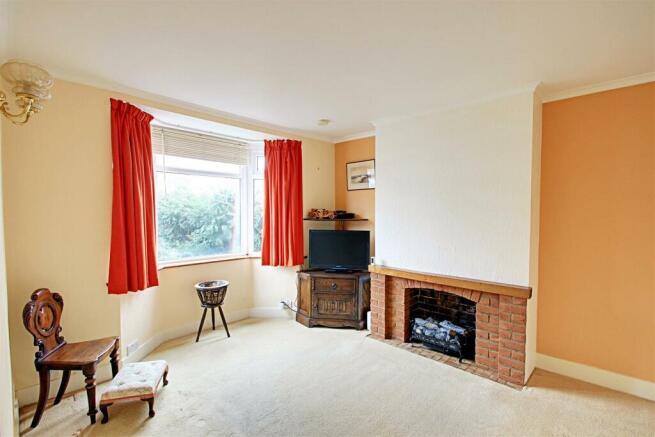 Living Room.jpg