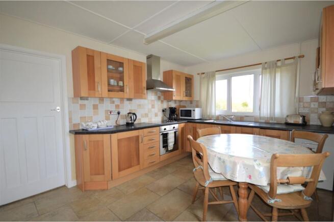 Kitchen / Breakfast