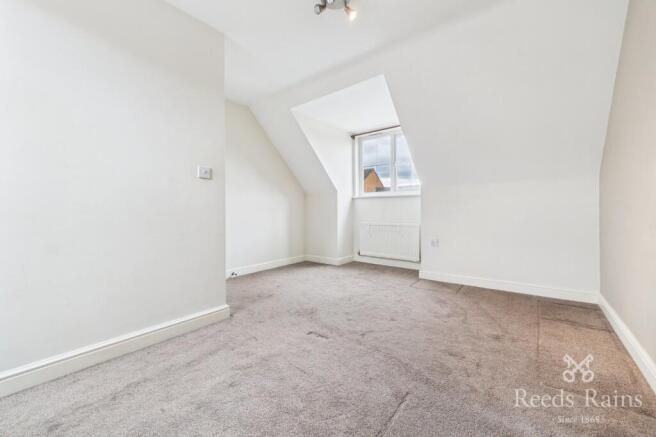 3 bed Semi-Detached to rent Image 11
