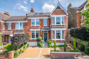 19, Canonbie Road, London SE23 3AW
