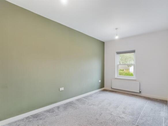2 bed Flat to rent Image 7
