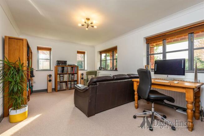 40 College Street, East Bridgford, NG13 8LF-12wate