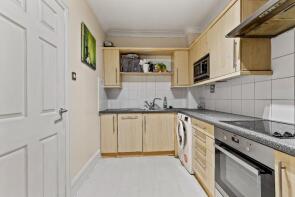 Flat 3, 10, The Grange, London SE1 3AG