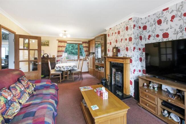 4 bed Semi-Detached for sale Image 5