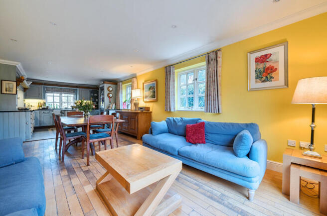 1415351-8-699747c...