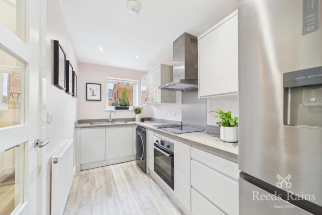 2 bed Semi-Detached for sale Image 7
