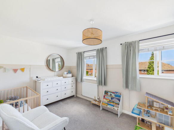 3 bed Semi-Detached for sale Image 10