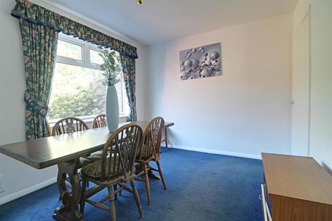 dining room 2.jpg