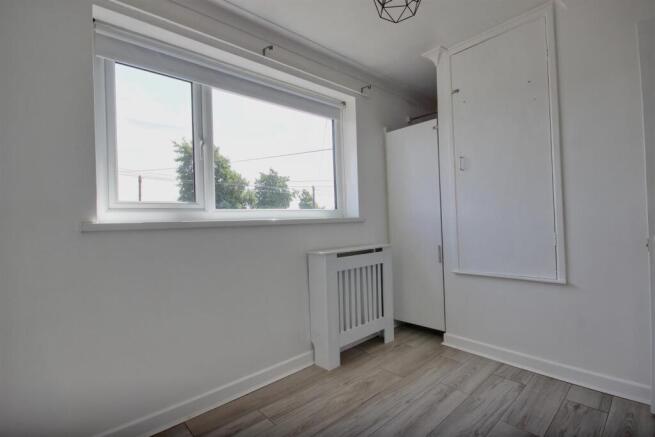 2 bed House to rent Image 9