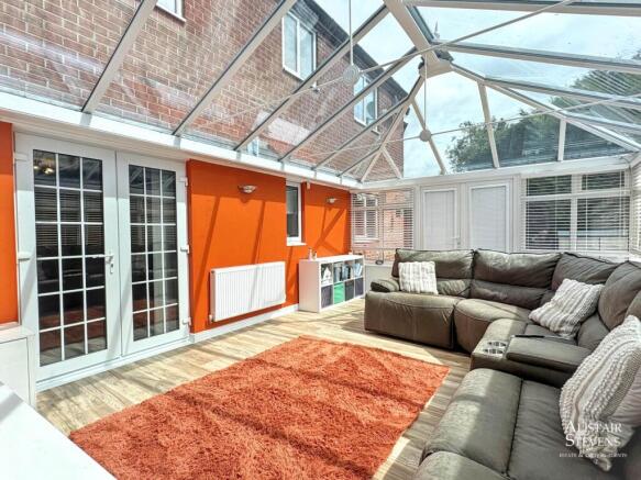 4 bed Detached for sale Image 5