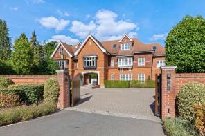 1, 72 Beechcrest, Penn Road, Beaconsfield HP9 2LS
