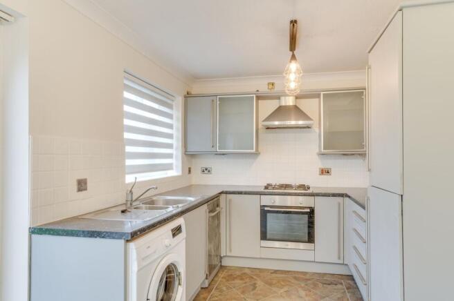 KITCHEN, DINER AND LOUNGE