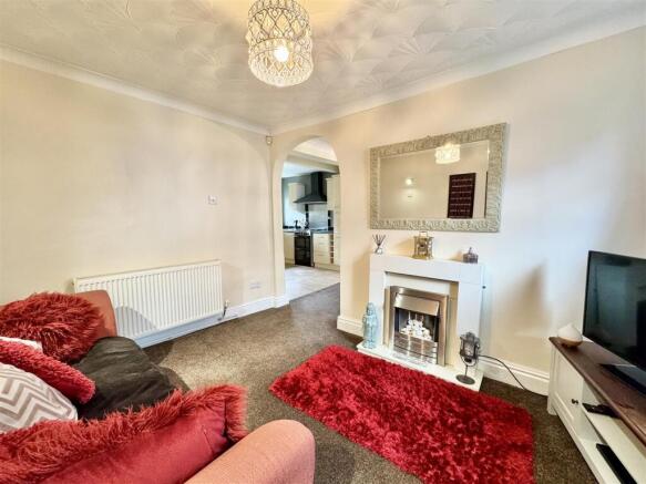 3 bed Terraced for sale Image 12